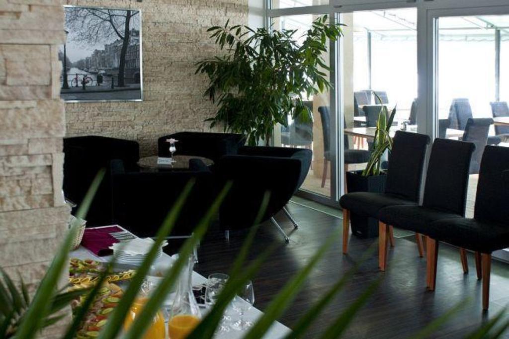 Hotel River Nitra Exterior foto